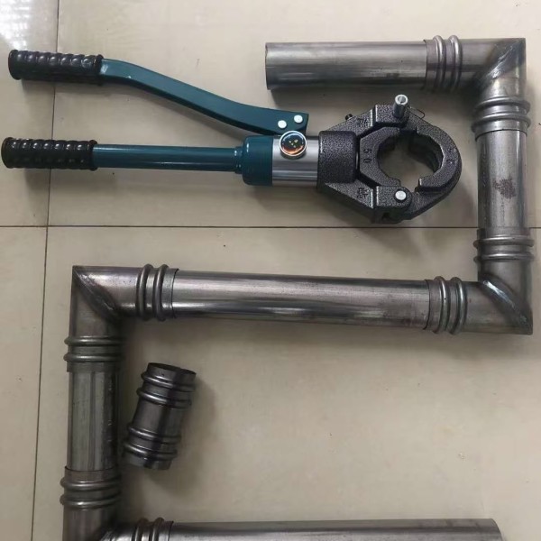 阿克塞鑫亿呈冷却管
